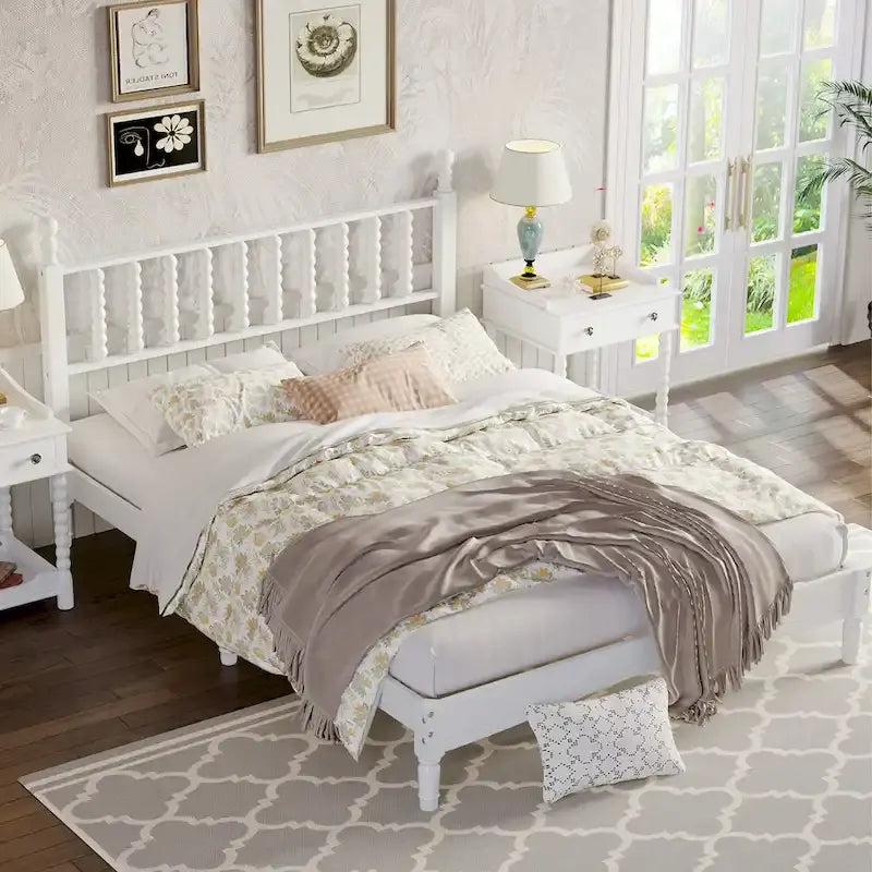 Queen Retro Platform Bed with Gourd-Shaped Headboard & Solid Wood Frame