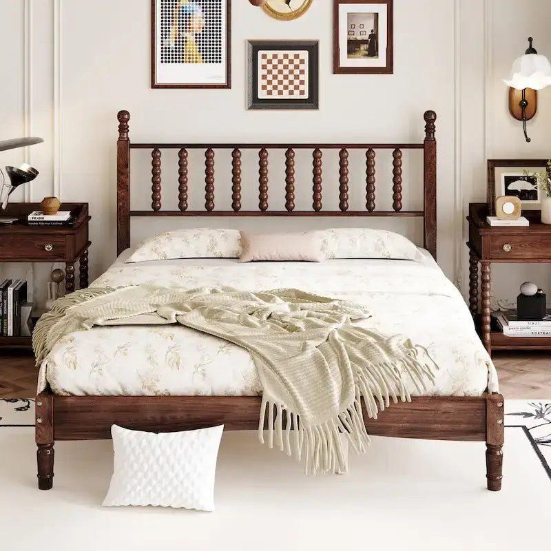 Queen Retro Platform Bed with Gourd-Shaped Headboard & Solid Wood Frame