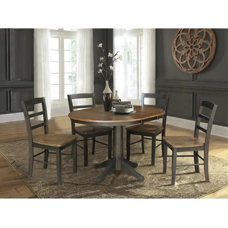 36  Round Extension Dining Table With 4 Madrid Chairs