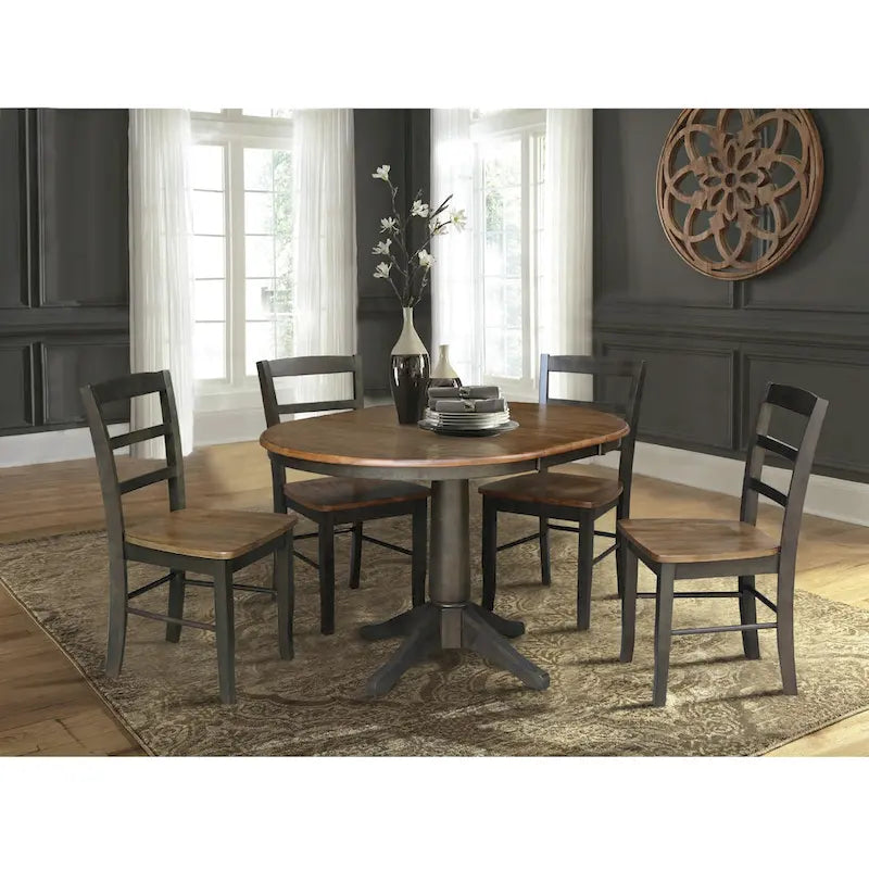 36  Round Extension Dining Table With 4 Madrid Chairs