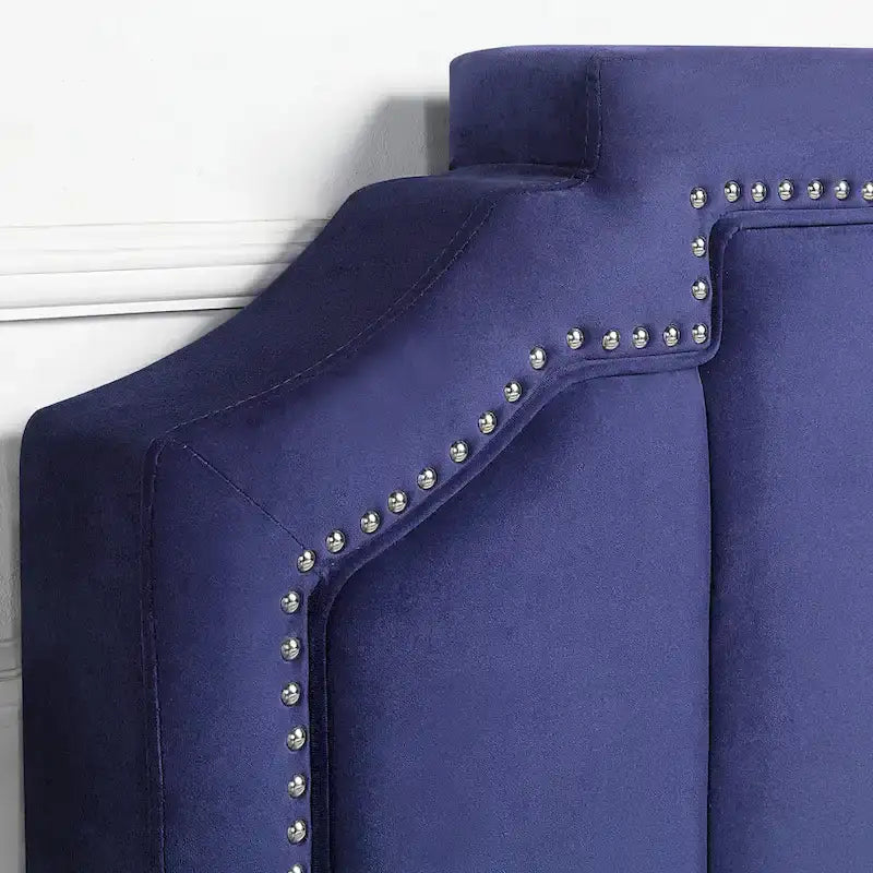 Furniture of America Chapla Art Deco Upholstered 4-drawer Platform Storage Bed